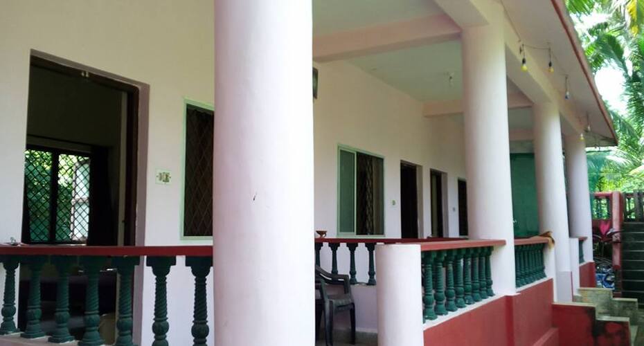 Omkar Guest House, Surat 3
